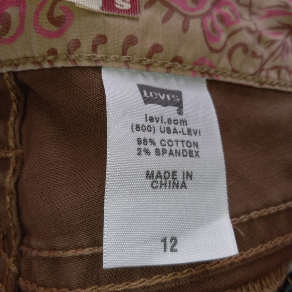 SALE!! Levis misses size 12 low rise cropped pants NWT - Picture 7 of 9